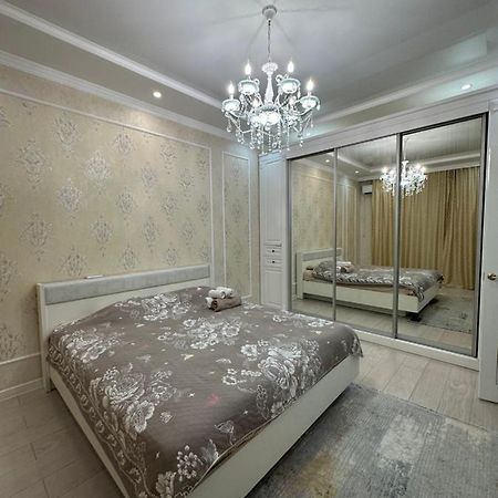 Апартаменты Хан Шатыр, вблизи Байтерек, Сарыарка, центральный парк Астана Экстерьер фото
